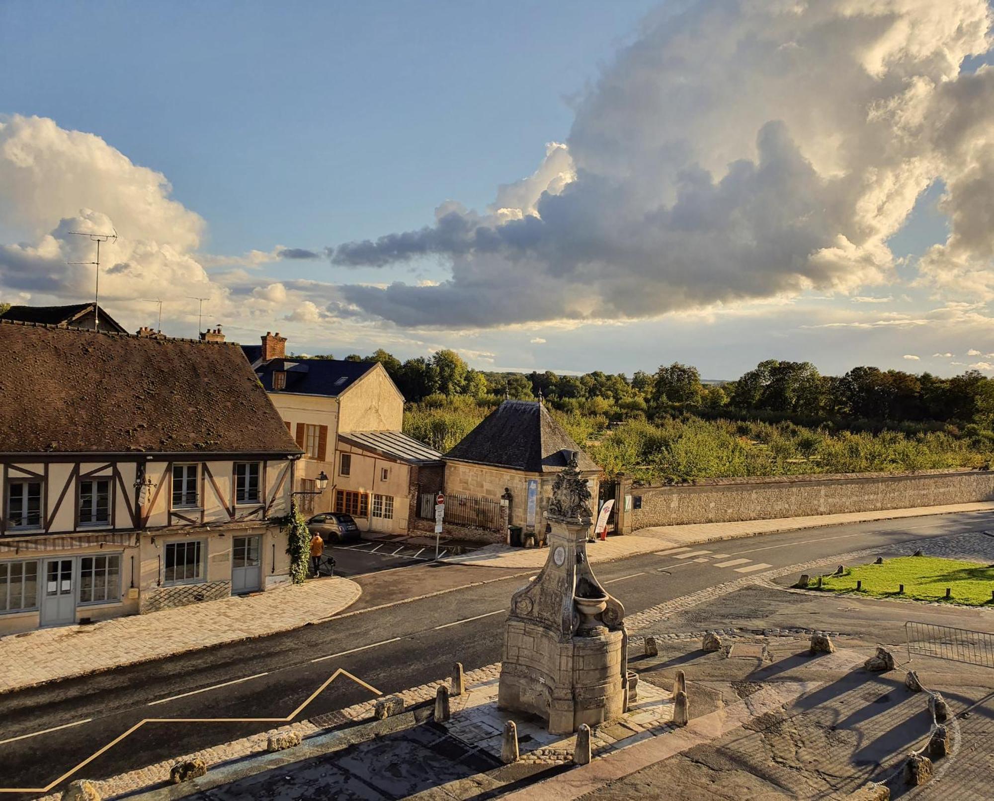 Gite De L'Ecu Appartement La Roche-Guyon Buitenkant foto